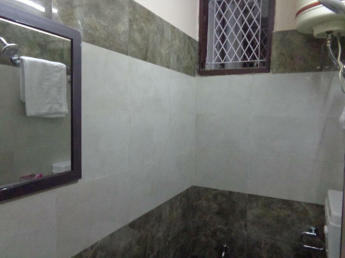 Delhi Inn,Walk In Nizamuddin Railway Station New Delhi Exteriör bild