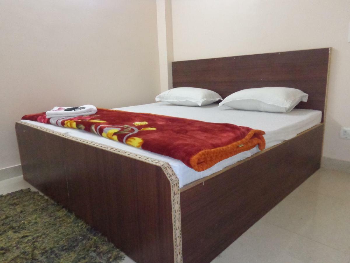 Delhi Inn,Walk In Nizamuddin Railway Station New Delhi Exteriör bild